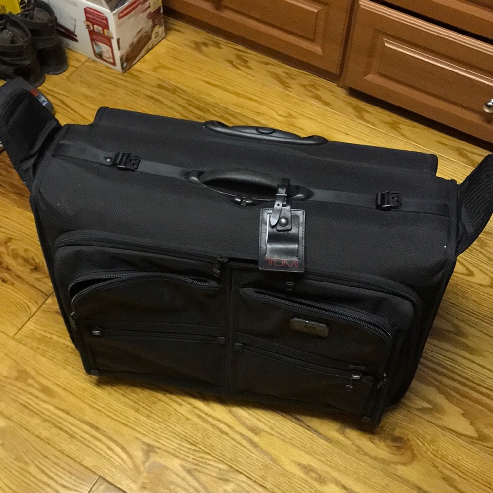 Tumi Extended Stay luggage garment bag